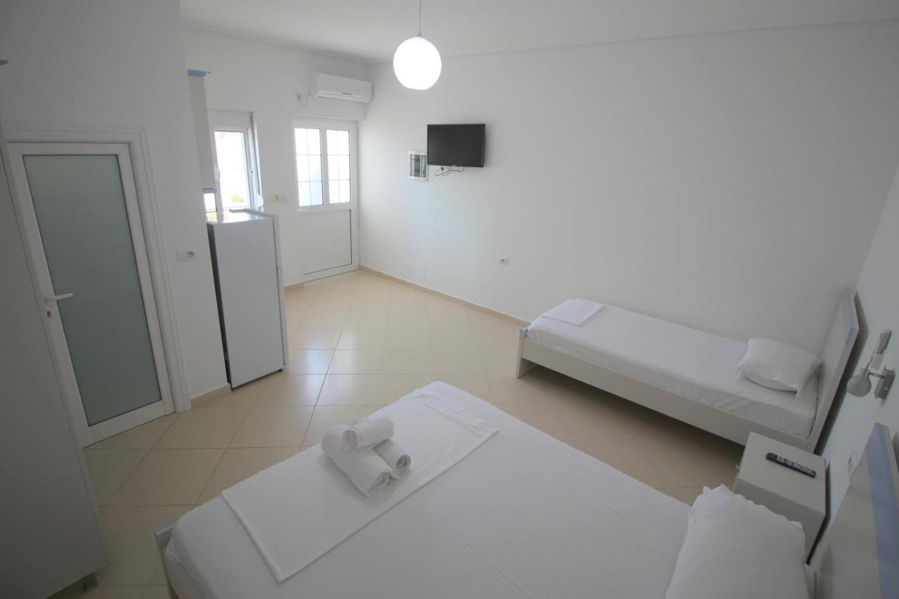 Vila Taku Ksamil Luaran gambar
